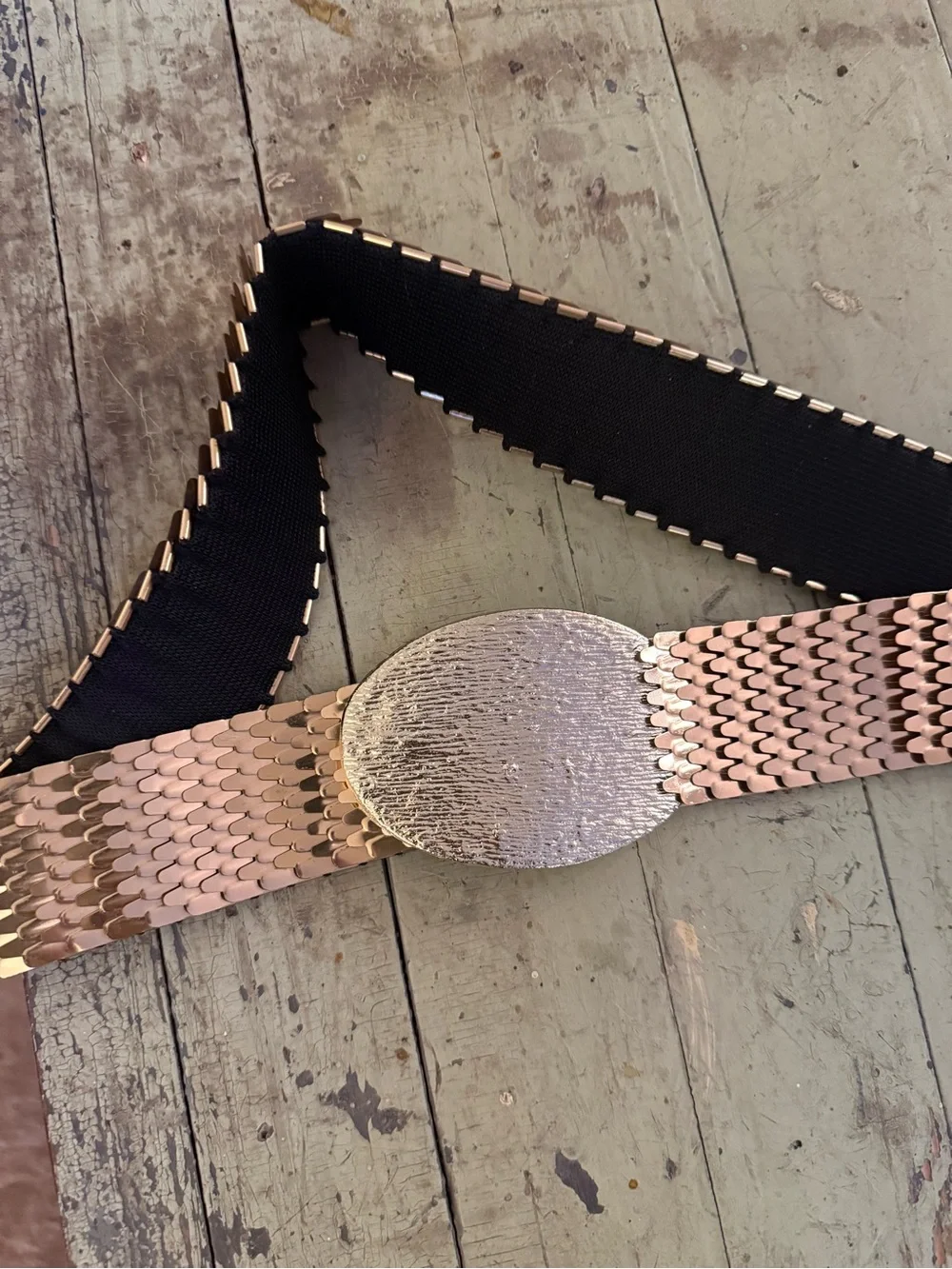 Stretch Metallic Chain-Link Waist Belt - Black and Rose Gold